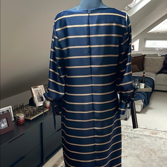 Navy Striped Dress with Bow Sleeves Size 8 - Picture 6 of 9